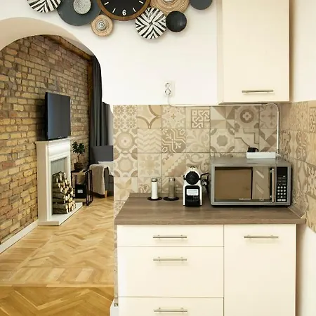 Season One Apartment *